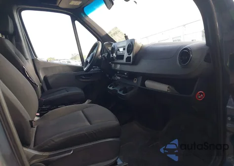 2019 Mercedes-Benz Sprinter 2500 Standard Roof V6 из США, поврежденный, VIN WD4PF0CD7KP033542